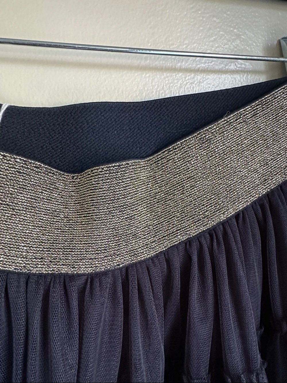 NWT - BODEN - Women's Navy Tiered Ruffle Skirt with Metallic Waistband - Sz 10 - Picture 7 of 10